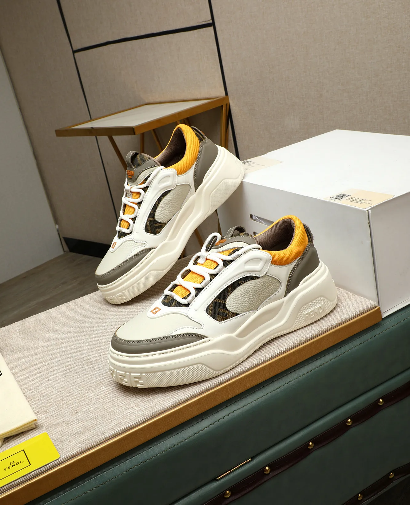 Men's shoes 💰760 [FENDI] Fendi - High-end quality original casual sports shoes - Upper: Nappa calfskin, pebbled calfskin, tongue and heel; injection molded brand logo plastic module - Lining: brand canvas - Outsole: ultra-light TPR foam·rubber; molded outsole -Super high quality control·Fine workmanship: highlighted (high-end·luxury·grade) -Size :39-44 (38, 45, can be customized)
